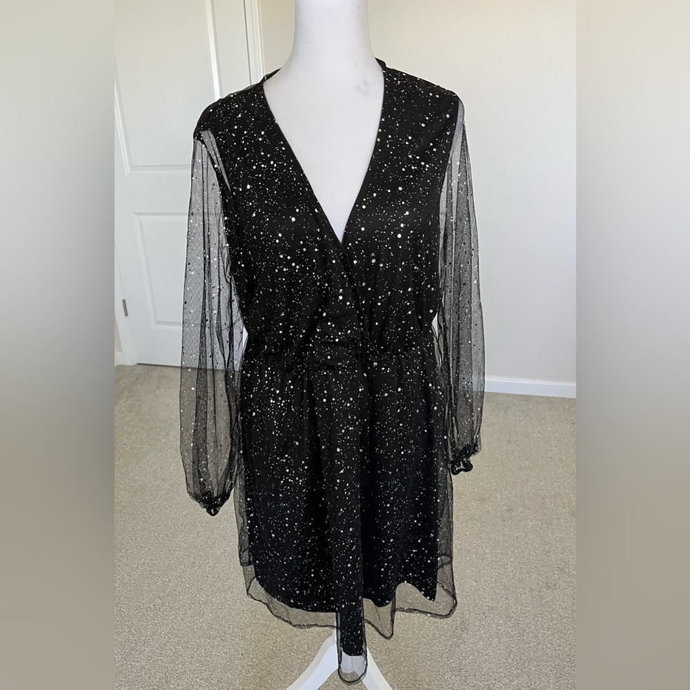 NWOT Floerns Black with Gray Lantern Sparkle Mini Dress Size XL